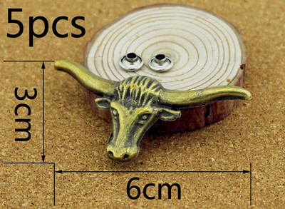 Vairāki dizaini Pankroka galvaskausa tapas Dzīvnieku tapas apģērbam Kniedes Ādas amatniecībai Naktsklubs Roku darbs Aksesuārs
