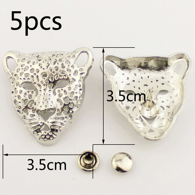 Vairāki dizaini Pankroka galvaskausa tapas Dzīvnieku tapas apģērbam Kniedes Ādas amatniecībai Naktsklubs Roku darbs Aksesuārs