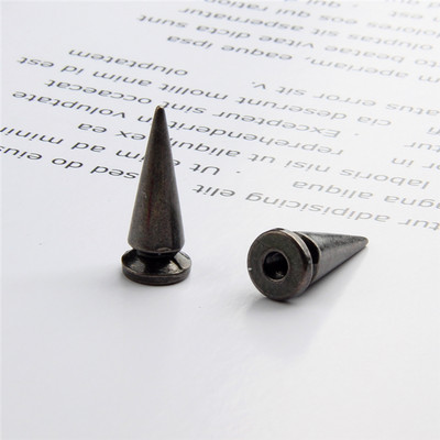 10 σετ 10*26mm Bullet Cone Πολύχρωμες καρφίτσες και καρφιά για ρούχα DIY Χειροποίητα Cool Punk Ravets για ένδυμα Δερμάτινα παπούτσια Craft Bag