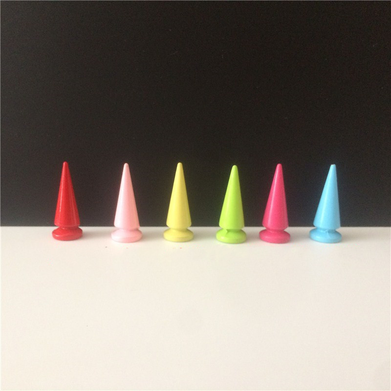 10 σετ 10*26mm Bullet Cone Πολύχρωμες καρφίτσες και καρφιά για ρούχα DIY Χειροποίητα Cool Punk Ravets για ένδυμα Δερμάτινα παπούτσια Craft Bag