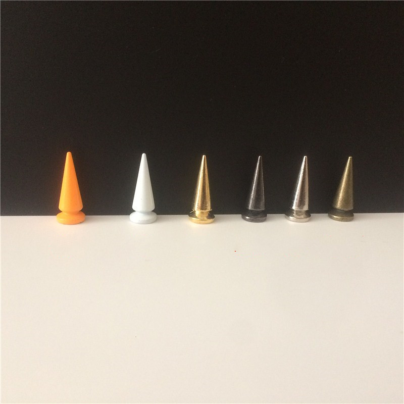 10 σετ 10*26mm Bullet Cone Πολύχρωμες καρφίτσες και καρφιά για ρούχα DIY Χειροποίητα Cool Punk Ravets για ένδυμα Δερμάτινα παπούτσια Craft Bag