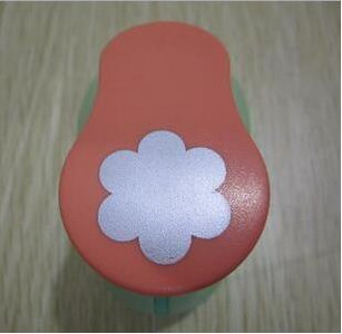 53 stila 2,5 cm ar rokām darināti amatniecības un albumu veidošanas rīki Papīra perforators fotoattēlu galerijai DIY dāvanu karšu perforatori Reljefa ierīce