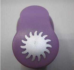 53 stila 2,5 cm ar rokām darināti amatniecības un albumu veidošanas rīki Papīra perforators fotoattēlu galerijai DIY dāvanu karšu perforatori Reljefa ierīce