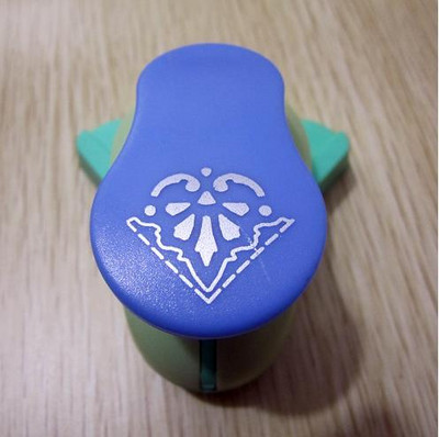 Reljefs DIY stūra papīrs, drukāšanas karšu griezējs albumu veidotājs, liela ierīce caurumotājs bērniem, rokām darināta amatniecības dāvana Furador Eva