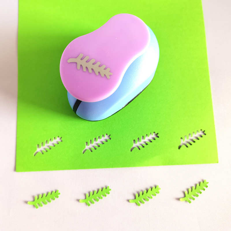 1 gab Ziemassvētku eglīte, ciedra ozola lapu perforators Scrapbooking School DIY dāvanu ciedra papīra griezējs EVA putu koki caurumu perforatori