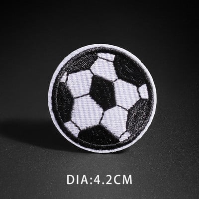 Smalki sporta beisbola basketbola ielāpi apģērbu dekorēšanai 3D izšūti futbols regbija bumbu aplikācijas Bērnu apģērba nozīmītes