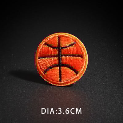 Smalki sporta beisbola basketbola ielāpi apģērbu dekorēšanai 3D izšūti futbols regbija bumbu aplikācijas Bērnu apģērba nozīmītes