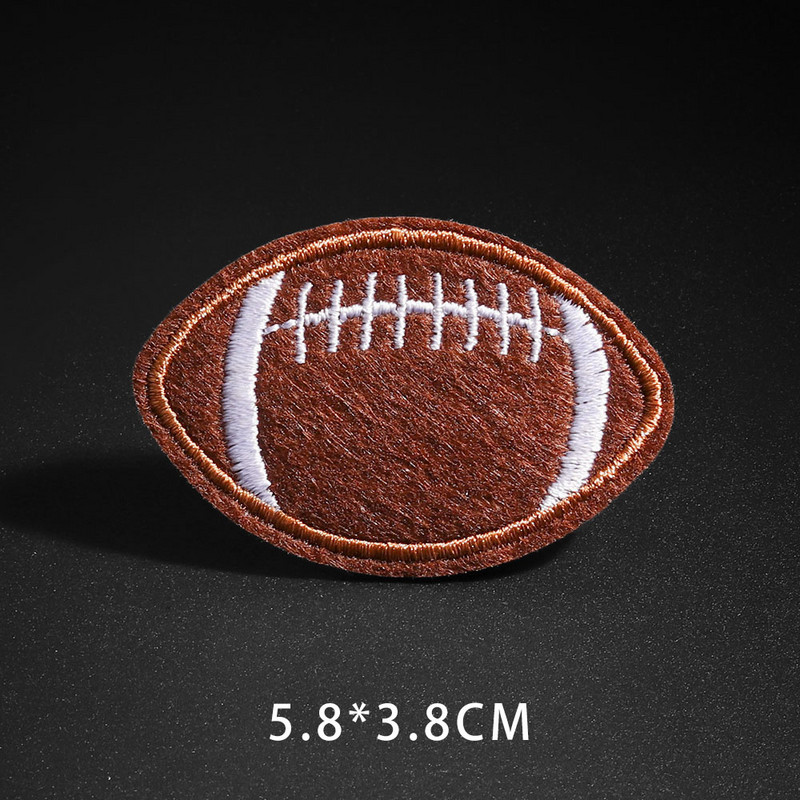 Smalki sporta beisbola basketbola ielāpi apģērbu dekorēšanai 3D izšūti futbols regbija bumbu aplikācijas Bērnu apģērba nozīmītes