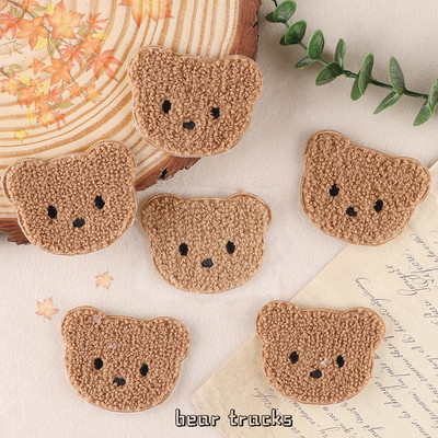 Small size brown bear badge hand sewn patch girl hair adornment doll decoration with applique cute towel embroidery animal DIY