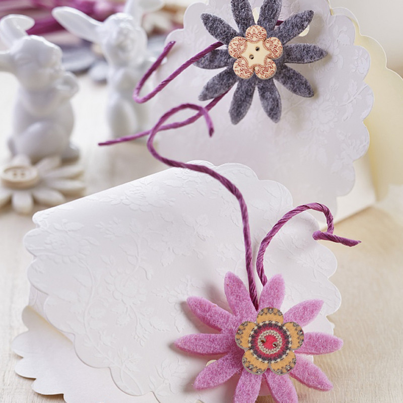 100 gab konfeti krāsaini ziedu apģērba poga DIY dekoru pogas Helovīna dekorēšana