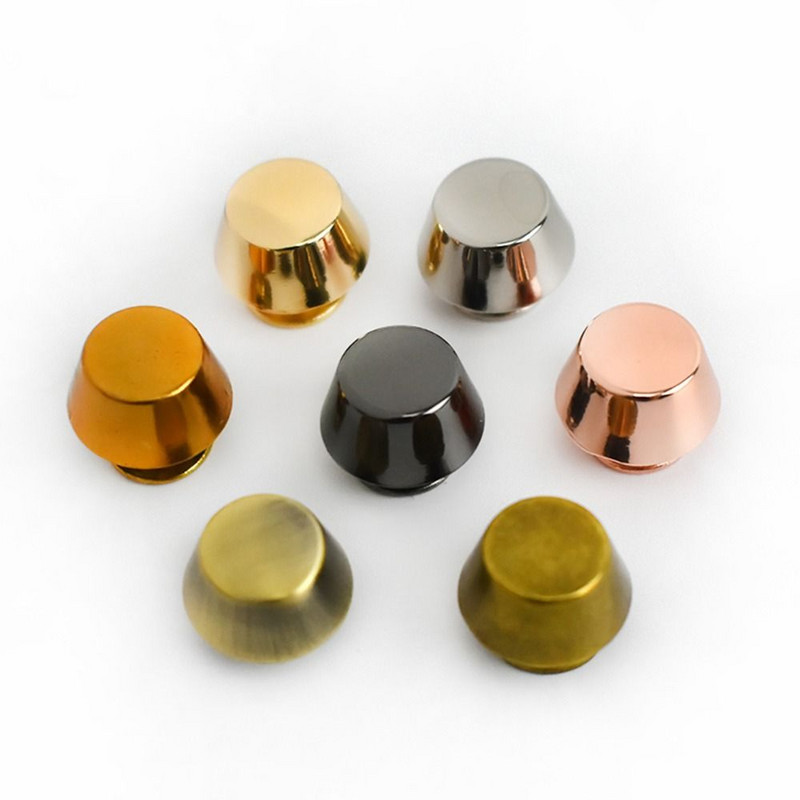 Punk rihm pagasi käsitöö, jalgu kaitsvad käekotid, põhja küünenaastud seente kruvid riideesemed needid needid naastud