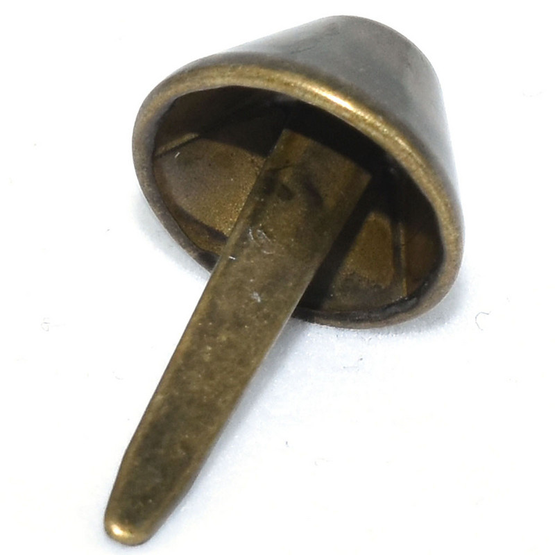 Plakanas metāla somas pēdu kniedes Sudraba/bronzas sēņu smailes kniedes apaļas kniedes priekš Leather Craft DIY somiņa rokassomu pēdu naglu uzgaļa 50gab.