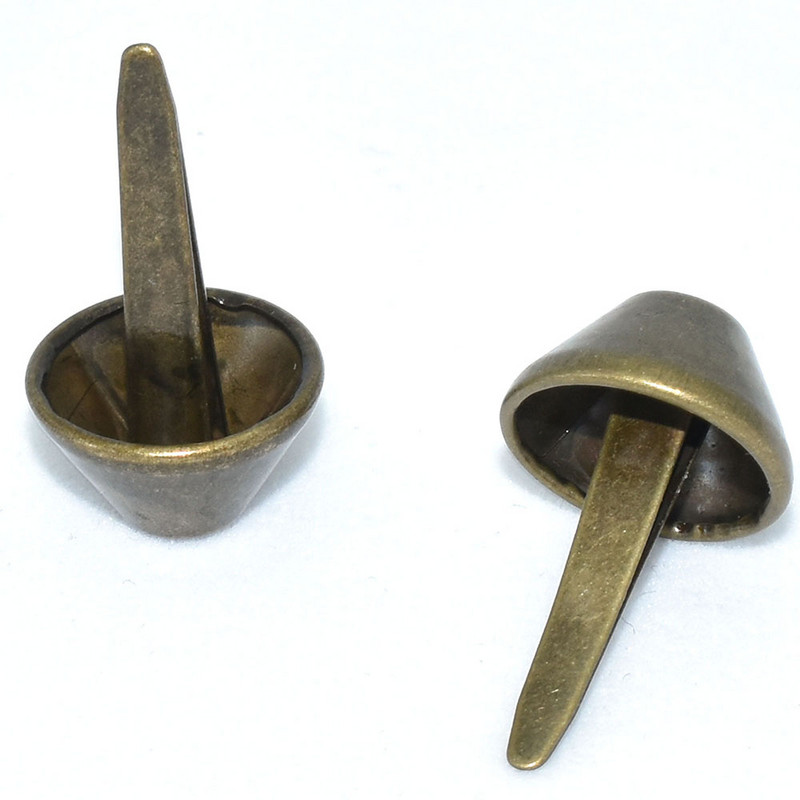 Plakanas metāla somas pēdu kniedes Sudraba/bronzas sēņu smailes kniedes apaļas kniedes priekš Leather Craft DIY somiņa rokassomu pēdu naglu uzgaļa 50gab.