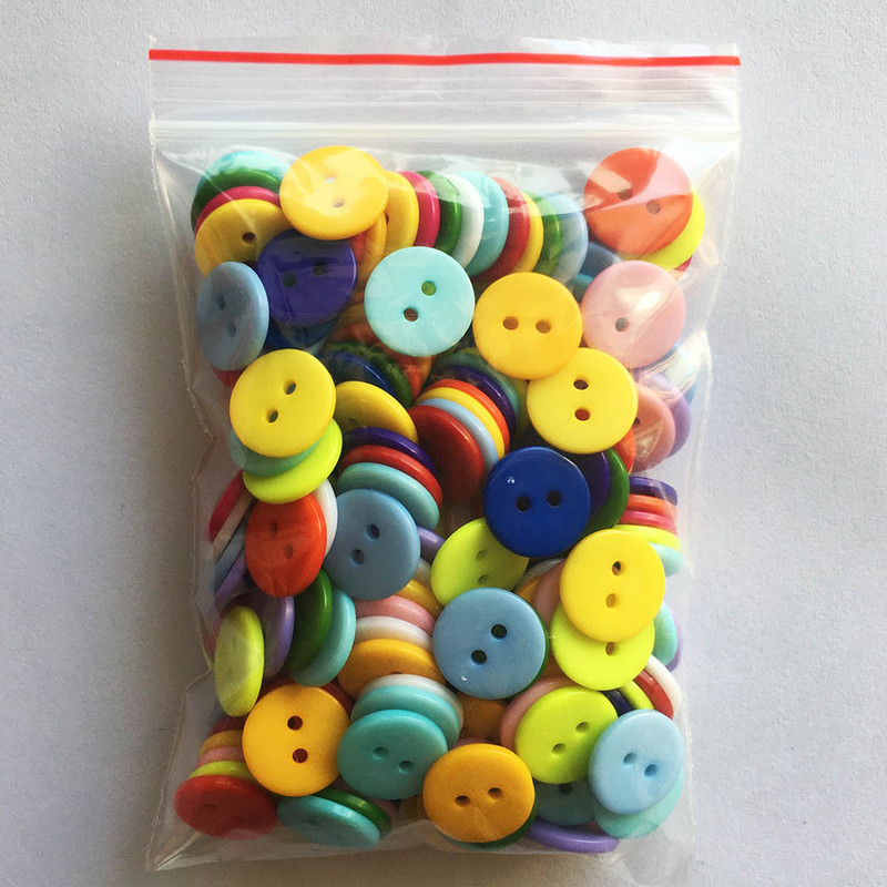 Kuum müük 6mm 9mm 11mm 12mm dekoratiivsed nööbid näputöö jaoks Vaigu plastist nupp nukkudele Scrapbooking õmblusnööbid 2 auku