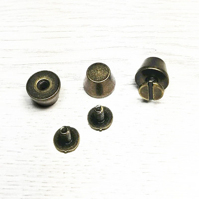 XUNZHE 10 vnt. kibiro kniedės „pasidaryk pats“ dengimo varžtas vario plokščia galvute kniedės mygtukas bagažo kojelė odiniai varžtai metaliniai spygliai drabužiams