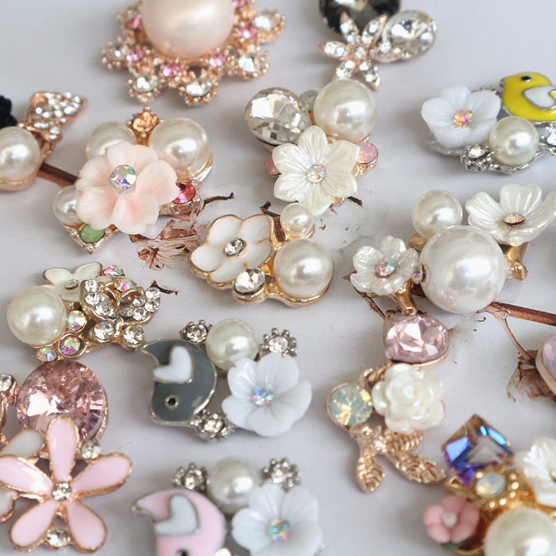 10 tk Pärlikivist kaunistused, nööbid, lameda seljaga dekoratiivsed käsitööks mõeldud kikisõlmede lillekaunistused. DIY käsitöötarbed