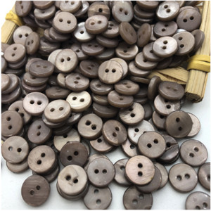 10 gab. Dabīgs perlamutra 2 caurumu pogas krekls Trikotāžas Cepures Šūšanas Piederumi DIY albums T-krekls Amatniecība Rotājumi