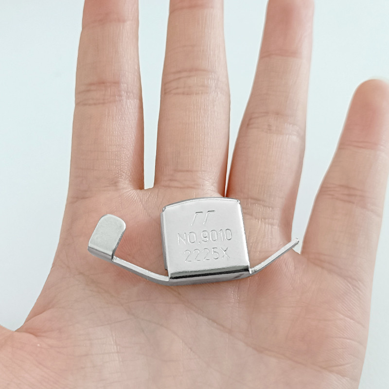 1 PC Οδηγός ραφής οικιακού μαγνήτη Βιομηχανικό επίπεδο μαγνήτη αυτοκινήτου Κανονικό πόδι ραπτομηχανής για χειροποίητα αξεσουάρ ραπτικής DIY