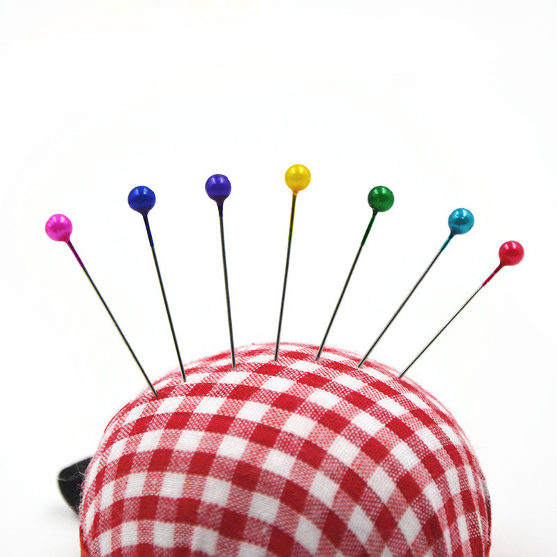 Nešiojamos adatų pagalvėlės su elastiniu riešo diržu „pasidaryk pats“ rankų darbo įrankis, skirtas susiuvimo smeigtukų įdėklei rankdarbių siuvimo priedai