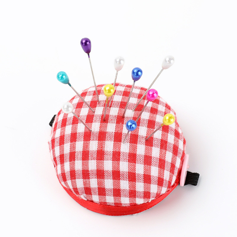 Nešiojamos adatų pagalvėlės su elastiniu riešo diržu „pasidaryk pats“ rankų darbo įrankis, skirtas susiuvimo smeigtukų įdėklei rankdarbių siuvimo priedai