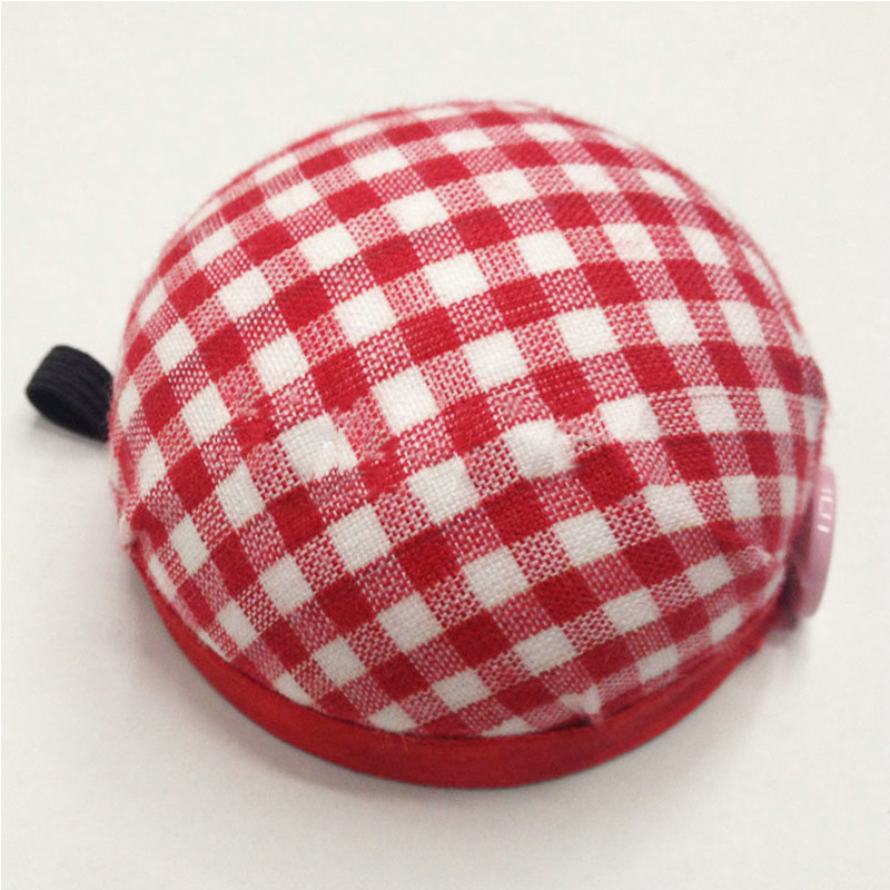 Nešiojamos adatų pagalvėlės su elastiniu riešo diržu „pasidaryk pats“ rankų darbo įrankis, skirtas susiuvimo smeigtukų įdėklei rankdarbių siuvimo priedai