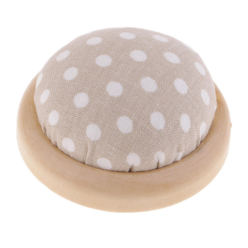 Vintage poolümmargune tihvtipadi puidust alusega, nõelahoidja õmblemiseks, nõelaotsaga õmblemiseks