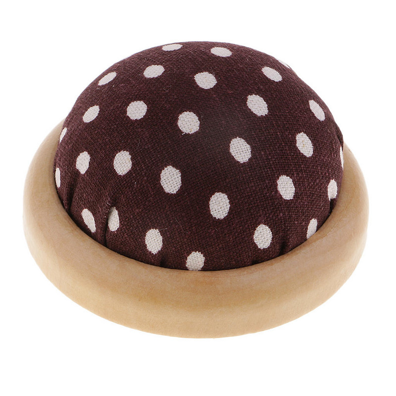 Vintage poolümmargune tihvtipadi puidust alusega, nõelahoidja õmblemiseks, nõelaotsaga õmblemiseks