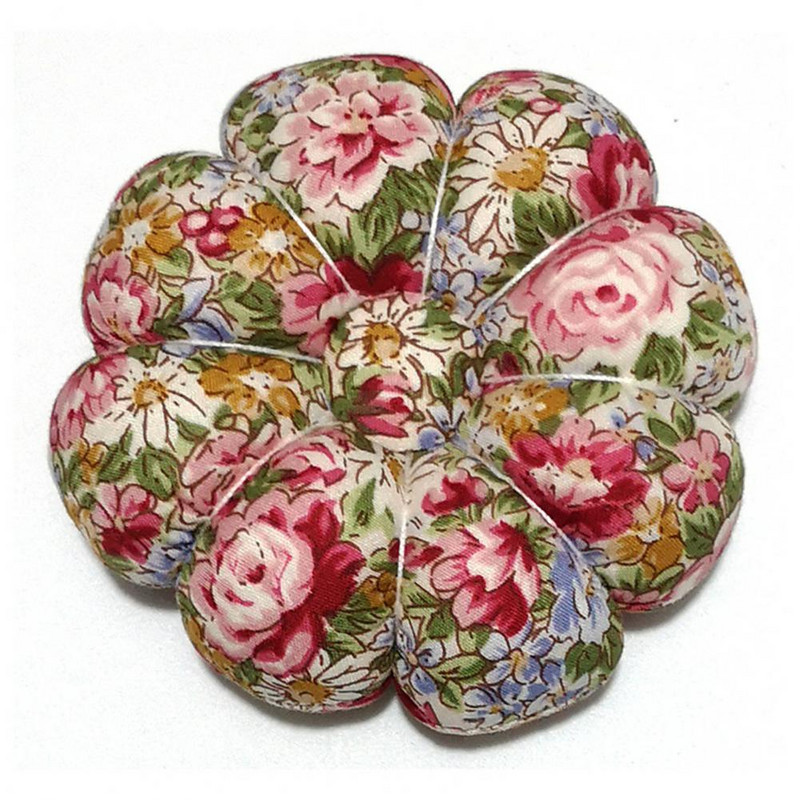 Pehme puutega kõrvitsakujuline kaasaskantav nõelapadi, käsitsi valmistatud õmblusnõela padi koduseks nõelapadjandiks