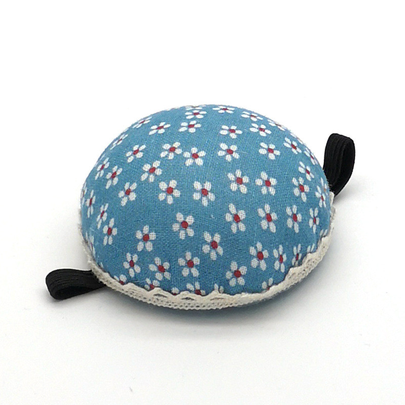 Spalvinga rutulio formos siuvimo adatos pagalvėlė su elastine riešo juostele „Pasidaryk pats“ rankų darbo siuvinėjimo rankdarbių priedai