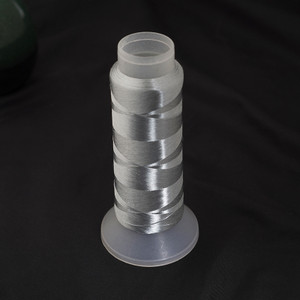 1600 metri ar vienu pavedienu savīti zīda pavedieni, ar rokām darinātas matu sprādzes un matu aksesuāri materiālu iepakojuma piederumi