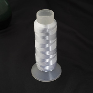 1600 metri ar vienu pavedienu savīti zīda pavedieni, ar rokām darinātas matu sprādzes un matu aksesuāri materiālu iepakojuma piederumi