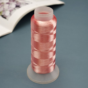 1600 metri ar vienu pavedienu savīti zīda pavedieni, ar rokām darinātas matu sprādzes un matu aksesuāri materiālu iepakojuma piederumi