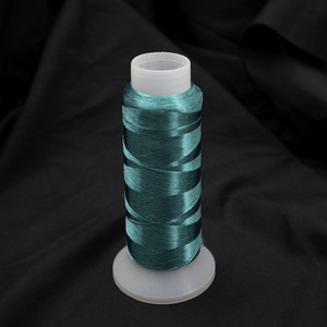 1600 metri ar vienu pavedienu savīti zīda pavedieni, ar rokām darinātas matu sprādzes un matu aksesuāri materiālu iepakojuma piederumi