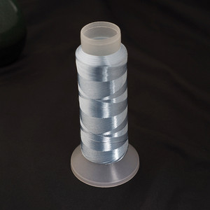 1600 metri ar vienu pavedienu savīti zīda pavedieni, ar rokām darinātas matu sprādzes un matu aksesuāri materiālu iepakojuma piederumi