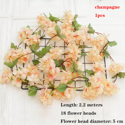 33 lillepead / partiid siidist roosid luuderohi, rohelised lehed, kasutatud pere pulmade kaunistamiseks, võltslehed ise rippuv pärg ar