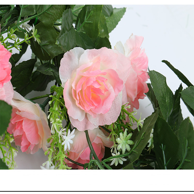 33 lillepead / partiid siidist roosid luuderohi, rohelised lehed, kasutatud pere pulmade kaunistamiseks, võltslehed ise rippuv pärg ar