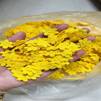 100gab Piecu ziedlapu kāzu ziedu reljefs DIY šūšana Amatniecība Bērnu matu aksesuāri Rotaslietas Auduma Uzlīmes Festivāla dekors