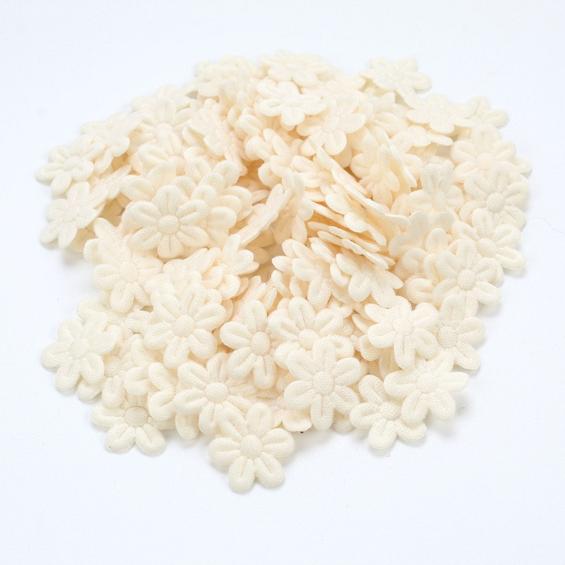 100gab Piecu ziedlapu kāzu ziedu reljefs DIY šūšana Amatniecība Bērnu matu aksesuāri Rotaslietas Auduma Uzlīmes Festivāla dekors