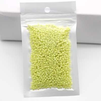 20 g japāņu stikla pērlītes 2,0 mm neregulāras vairāku krāsu apaļas, vaļīgas stikla krelles, kas paredzētas DIY roku darbs ar adatām, šūšana