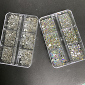 CTPA3bI 1 kastīte — kristāla nagu mākslas darbi ar Rhinestone Crystal AB plakanu dibenu, jauktu izmēru DIY nagu mākslas 3D dekorēšana 6 režģu kastē