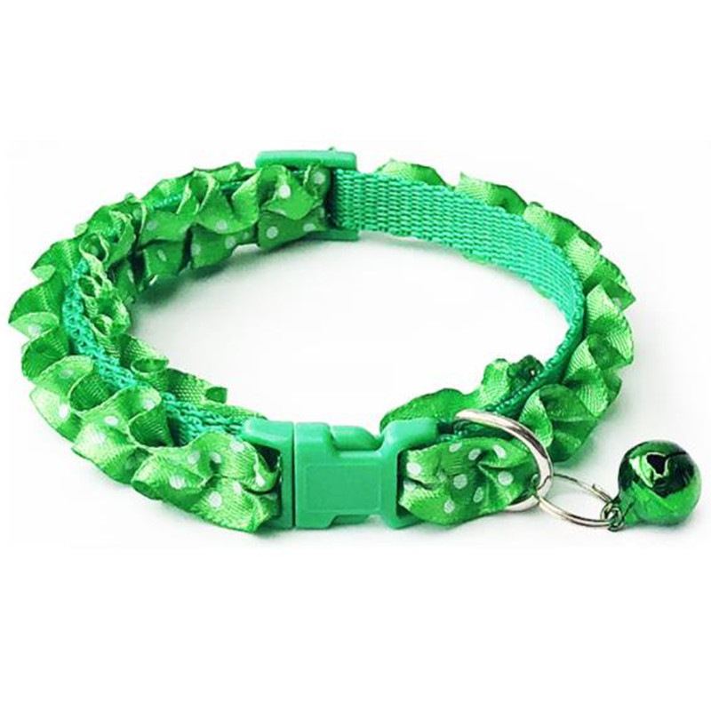 Modes lolojumdzīvnieku suņu kaskādes kaklasiksna, krāsaini raksta punktiņi, piemīlīgi zvana regulējami kaklasiksnas suņiem kaķiem kucēniem DIY mājdzīvnieku aksesuāri