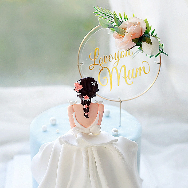 Romantiska dāmas pusmugura Daudz laimes dzimšanas dienā kūkas pildījumam kāzu līgavām, lai kļūtu par ballīšu dekorēšanas sievieti