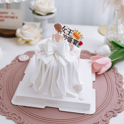 Nauja Nugara Minkštas klijuojamas sijonas Lady Happy Mother Day Cake Topper Girl Gimtadienio torto dekoravimas Vakarėlio reikmenys Tortų dekoravimo įrankiai