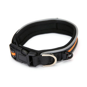 Regulējama atstarojoša neilona suņu kakla siksna nakts āra drošības mājdzīvnieku kakla siksna ar ID tagu iekarināmu caurumu Maza vidēja liela suņu kaklasiksna