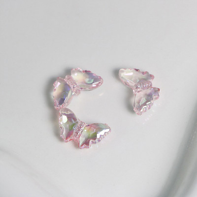 Daudzsekciju caurspīdīgas krāsainas tauriņu krelles rotaslietām, auskari, rokassprādzes, kaklarota, matadata, apģērbi, aksesuāri.