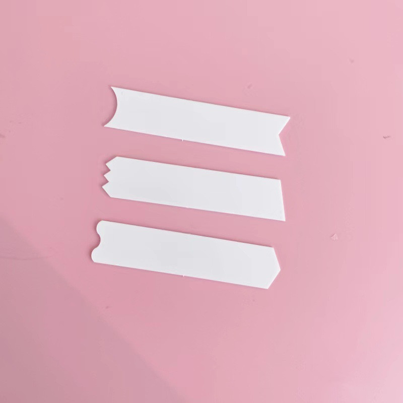 Kūku dekorēšanas piederumi White Bow My Queen Butterflis kūku toperi dzimšanas dienas kūkai.