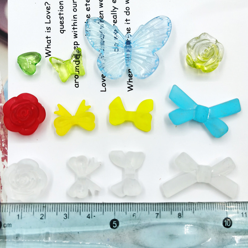 Matēta caurspīdīga roze abs pērļu imitācija ziedlapa puķe tauriņš matadata vaļīgas krelles DIY matu apģērbu aksesuāri