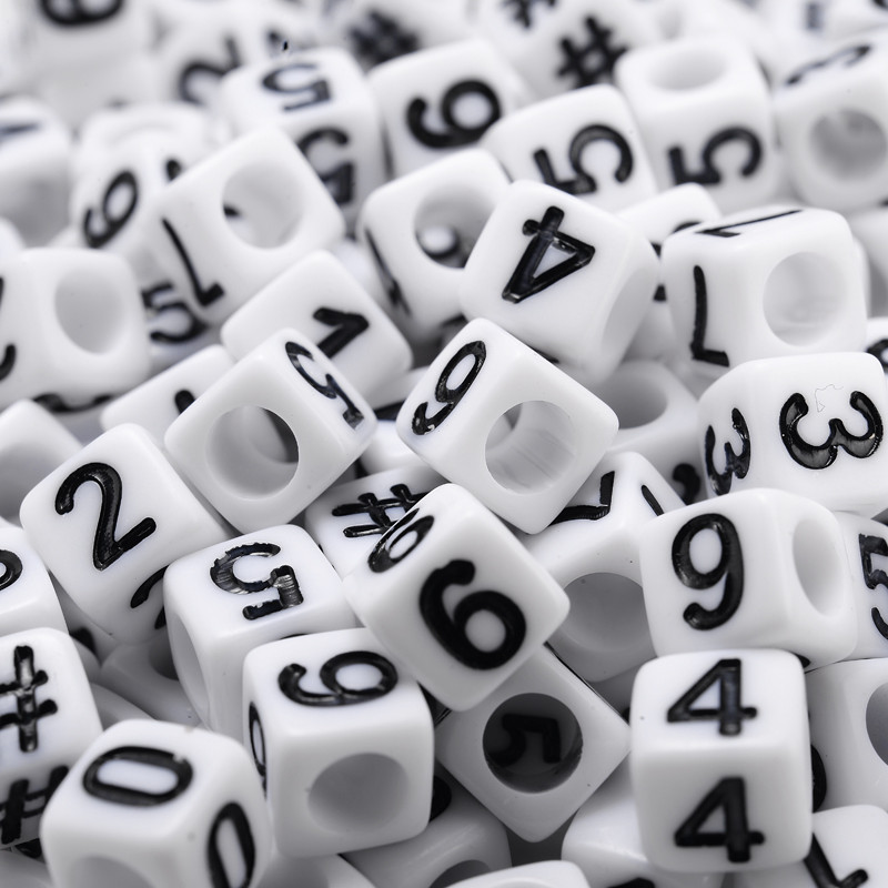 Vairumtirdzniecība 100 gab kubisks alfabēts akrila krelles jauktu krāsu burtu brīvas starplikas krelles DIY rotaslietas izgatavošanai roku darbs rokassprādze