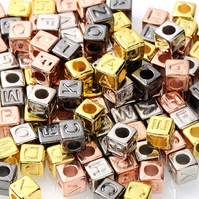 100 gab jauktas kvadrātveida akrila krelles, liela cauruma akrila krelles, vaļīgas starplikas krelles, jauktas vēstules rotaslietu izgatavošanas piederumiem.