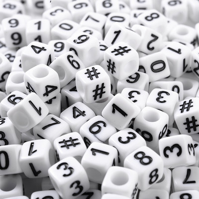 100 gab jauktas kvadrātveida akrila krelles, liela cauruma akrila krelles, vaļīgas starplikas krelles, jauktas vēstules rotaslietu izgatavošanas piederumiem.